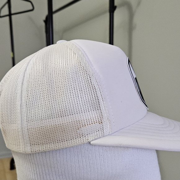 Vintage NHL Edmonton Oilers White Mesh Trucker Hat Made In Canada Reworked Clean - Picture 5 of 7